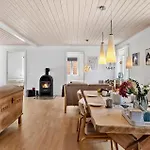 Hébergement de vacances 4 Bedroom In *
