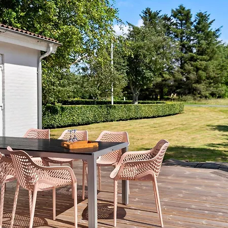 בית נופש 4 Bedroom In Bedsted Thy