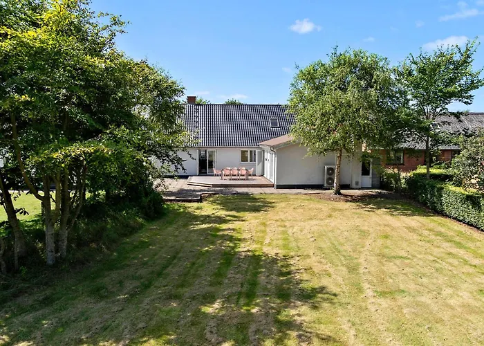 4 Bedroom In Bedsted Thy