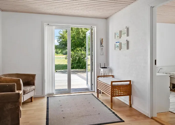 4 Bedroom In *